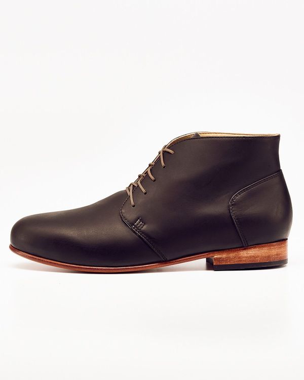 Men's Nisolo Emilio LE Chukka Boot Noir 5 for 5 Men's Nisolo Emilio LE Chukka Boot Noir 5 for 5
