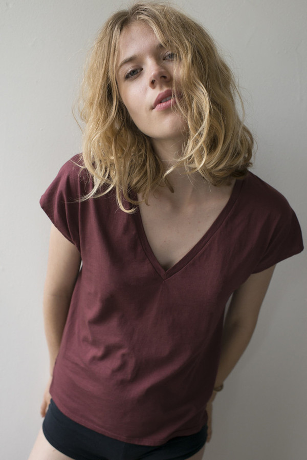 Calder Blake Inez V-neck Tee Calder Blake Inez V-neck Tee