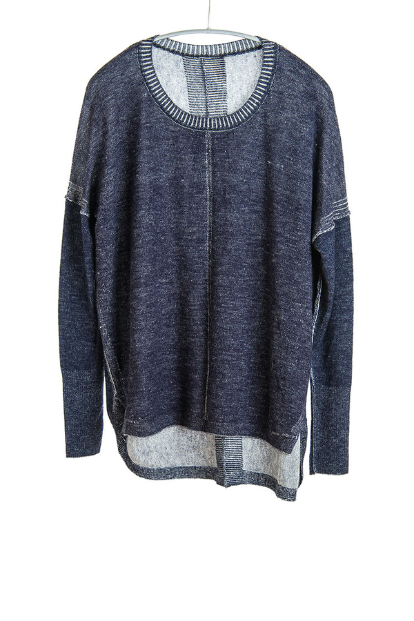Paychi Guh Cashmere Two Tone Sweatshirt Navy/Ivory Paychi Guh Cashmere Two Tone Sweatshirt Navy/Ivory