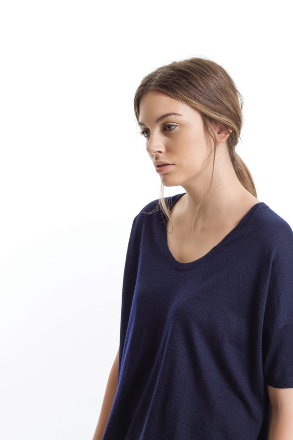 Paychi Guh Cashmere Boxy Tee Navy Paychi Guh Cashmere Boxy Tee Navy