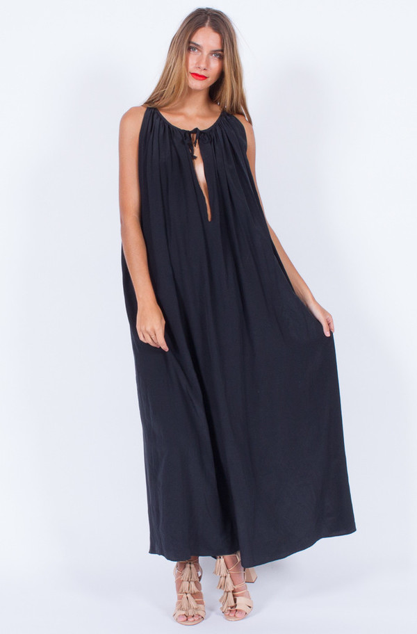 BLACK SILK LONG DRESS (ONE SIZE) BLACK SILK LONG DRESS (ONE SIZE)