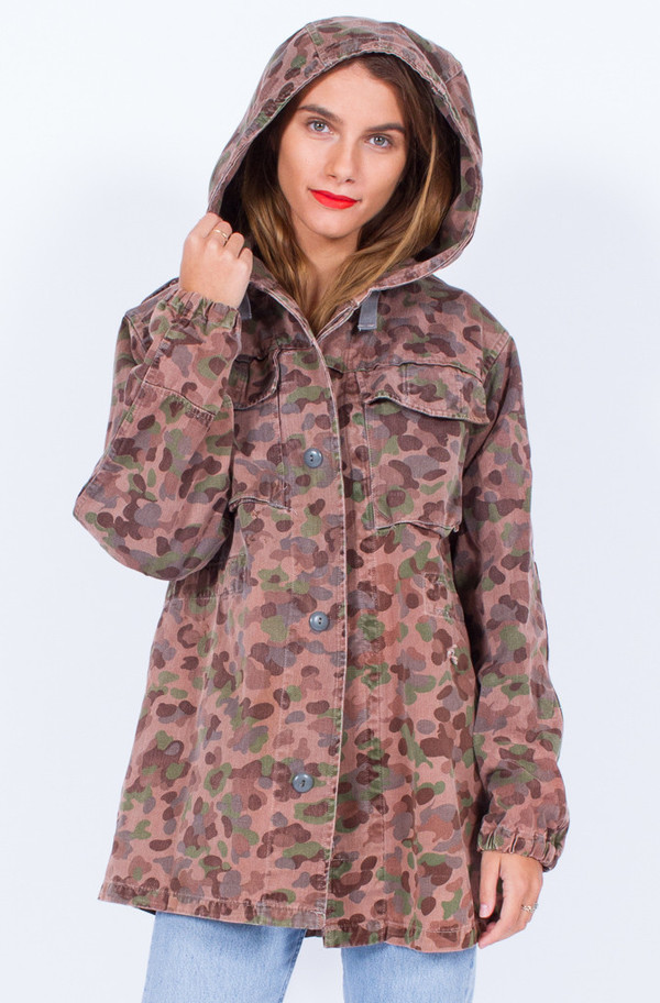 Hooded CAMO JACKET (ONE SIZE) Hooded CAMO JACKET (ONE SIZE)