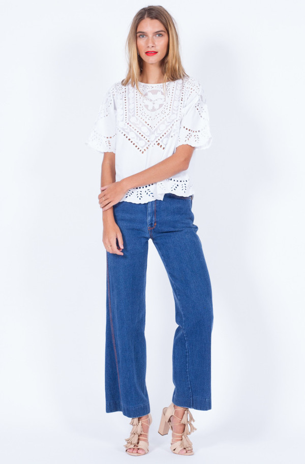 Yo Vintage! WHITE COTTON CUT OUT BLOUSE (SMALL-MEDIUM) Yo Vintage! WHITE COTTON CUT OUT BLOUSE (SMALL-MEDIUM)