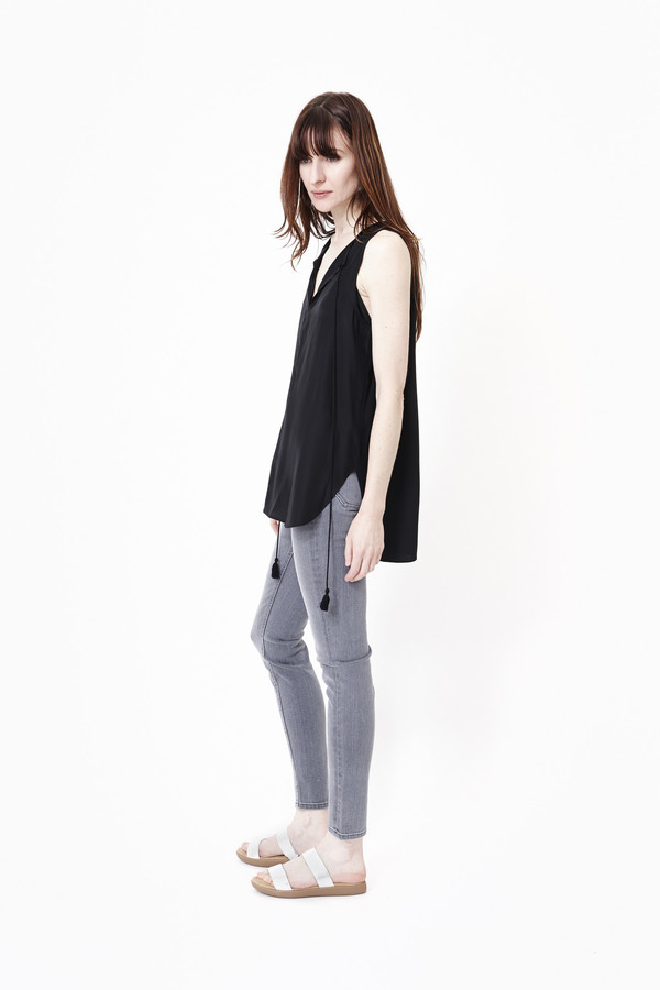 Jenni Kayne Keyhole Tunic in Black Jenni Kayne Keyhole Tunic in Black
