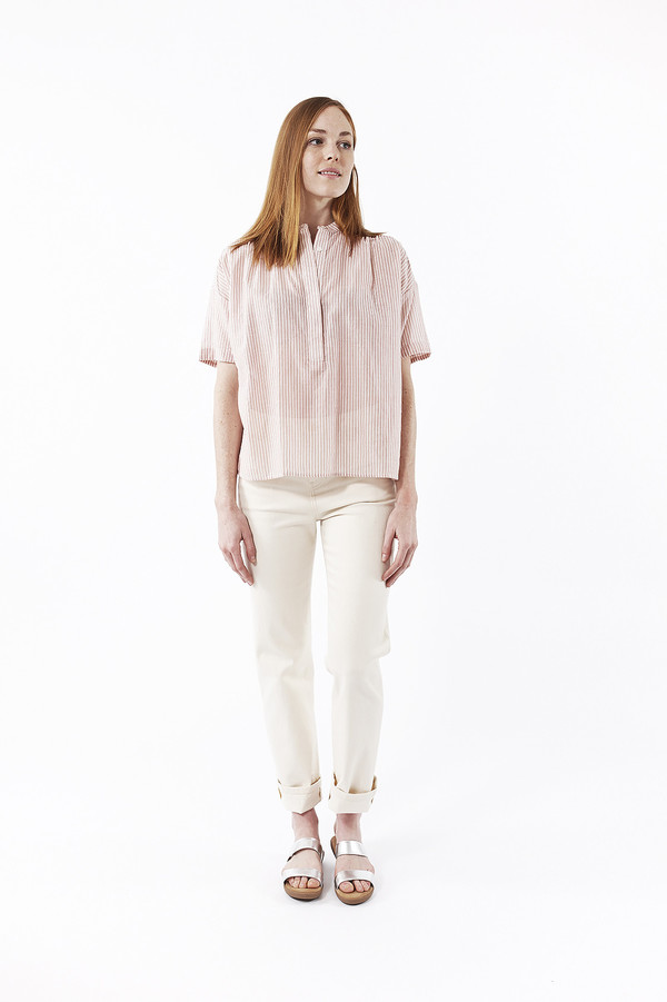 Jenni Kayne Striped Cotton Gathered Short Sleeve Shirt in Terracotta Jenni Kayne Striped Cotton Gathered Short Sleeve Shirt in Terracotta