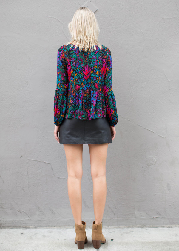 Nicole Miller Seamed Long Sleeve Blouse Nicole Miller Seamed Long Sleeve Blouse