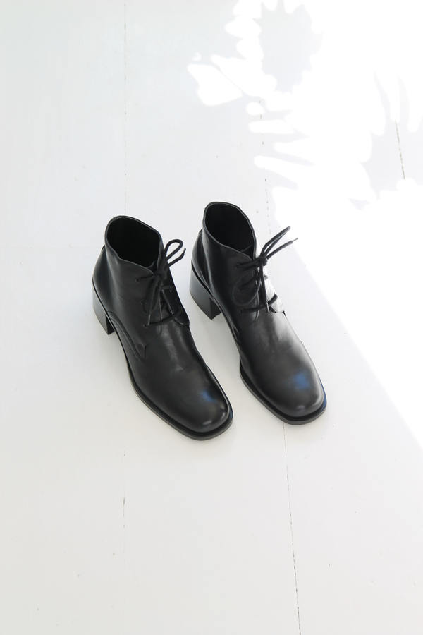 DUO NYC Vintage Lace Up Ankle Boots DUO NYC Vintage Lace Up Ankle Boots