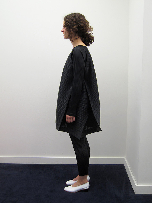 Issey Miyake Edgy Bounce Tunic - Black Issey Miyake Edgy Bounce Tunic - Black