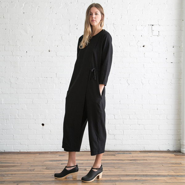 Black Crane Folding Jumper - Black Black Crane Folding Jumper - Black