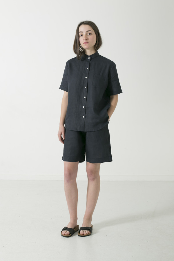 GOOD STUDIOS WOMENS MANDARIN COLLAR SHORT SLEEVE SHIRT GOOD STUDIOS WOMENS MANDARIN COLLAR SHORT SLEEVE SHIRT