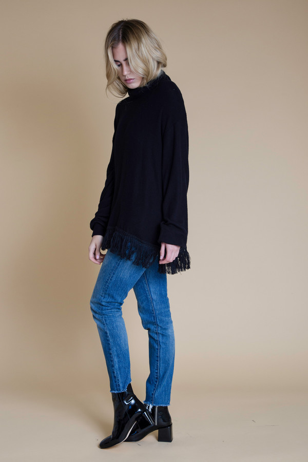 BETWEEN TEN Oxford Knit Sweater BETWEEN TEN Oxford Knit Sweater