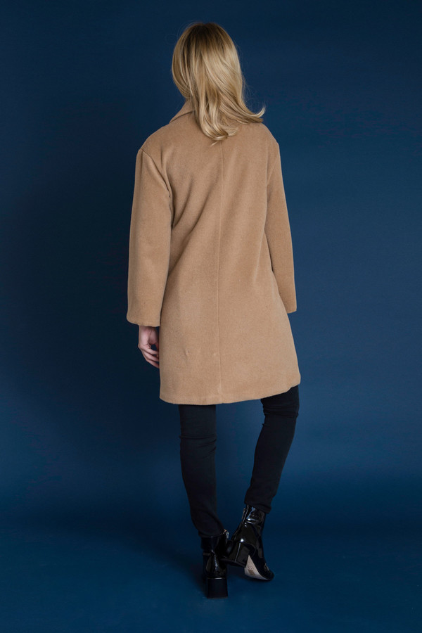 BETWEEN TEN Regina Wool Coat BETWEEN TEN Regina Wool Coat