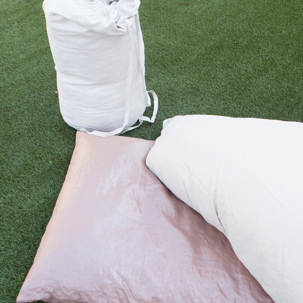 HEDGEHOUSE Throwbed HEDGEHOUSE Throwbed