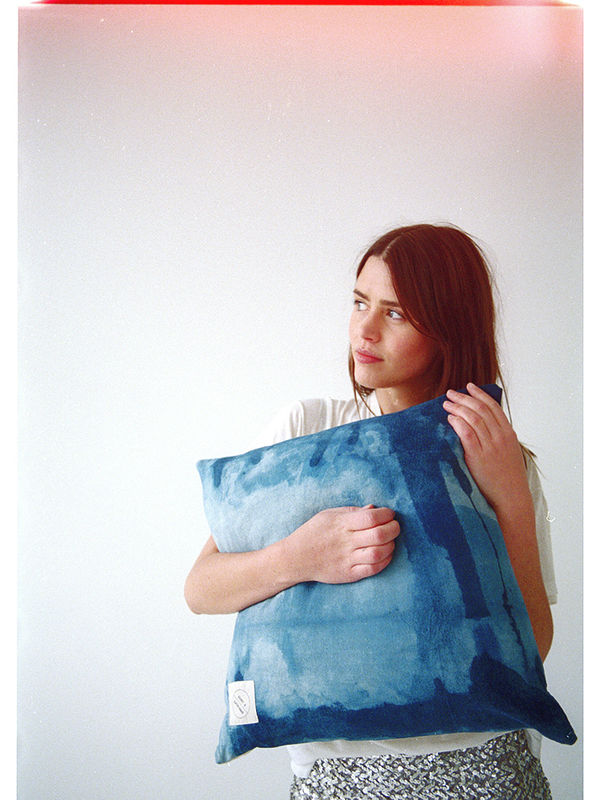 Scout & Catalogue CASA BONITA CUSHION - INDIGO SWELL Scout & Catalogue CASA BONITA CUSHION - INDIGO SWELL