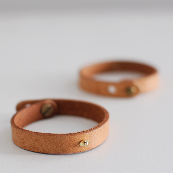 ILD DESERT EYE LEATHER CUFF ILD DESERT EYE LEATHER CUFF