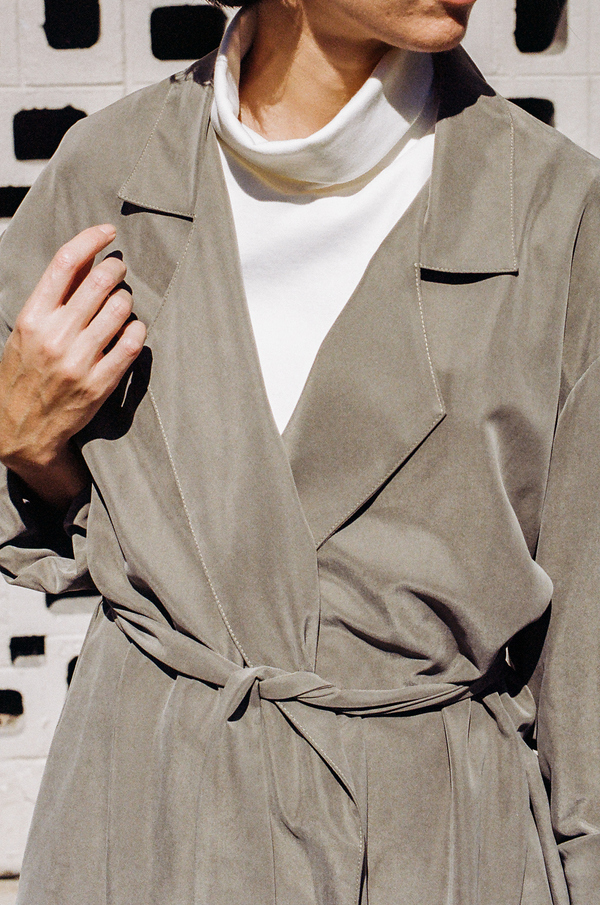 Unknown Jesse Kamm Trench - olive Unknown Jesse Kamm Trench - olive