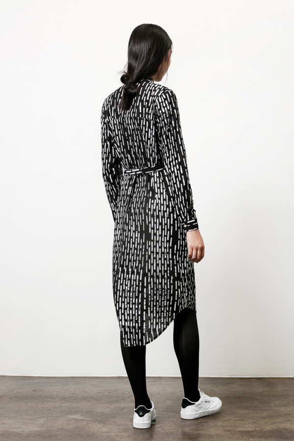 Osei-Duro Causa Dress in B&W Broken Lines Osei-Duro Causa Dress in B&W Broken Lines