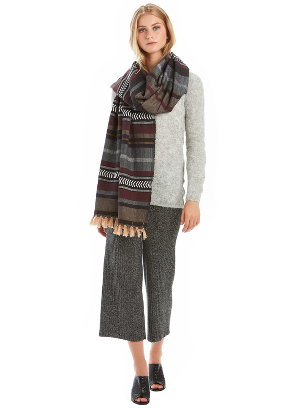 ELEVEN SIX Carrie Sweater ELEVEN SIX Carrie Sweater
