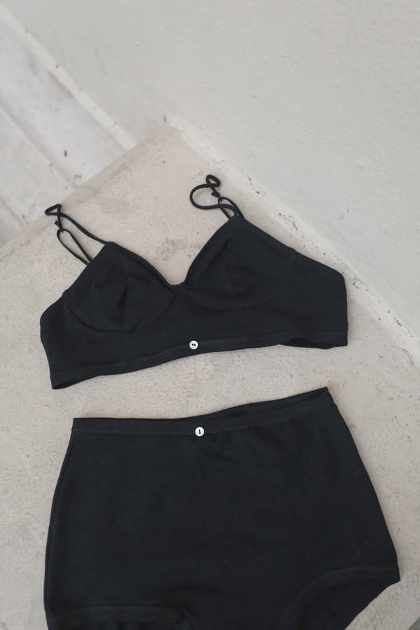 Botanica Workshop Aya Longline Bralette in Black Botanica Workshop Aya Longline Bralette in Black
