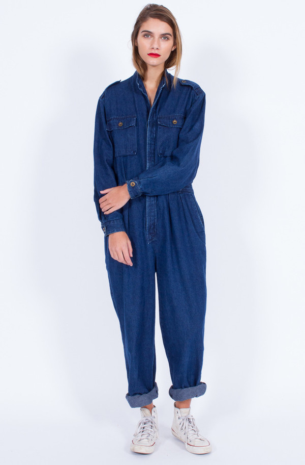 Yo Vintage! CALVIN KLEIN DENIM JUMPSUIT (MEDIUM-LARGE) Yo Vintage! CALVIN KLEIN DENIM JUMPSUIT (MEDIUM-LARGE)