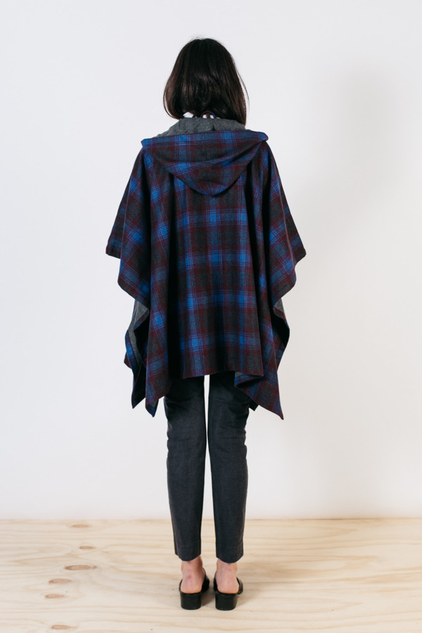 Bridge & Burn Lea Grey Burgundy Plaid Bridge & Burn Lea Grey Burgundy Plaid