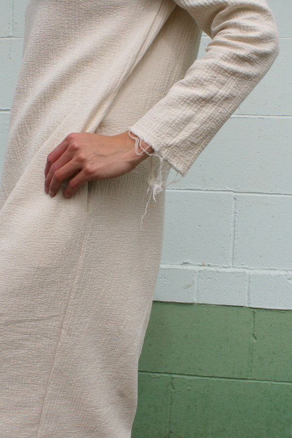 BLACK CRANE QUILTED LONG DRESS CREAM BLACK CRANE QUILTED LONG DRESS CREAM