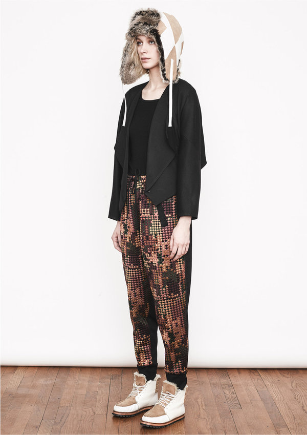 Berenik Cardigan - Short Black Plain Berenik Cardigan - Short Black Plain