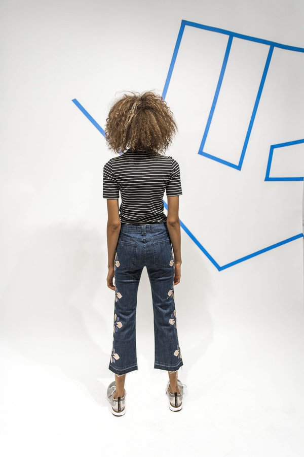Alyssa Less MCVIE Cropped Flare - Blue Deco Bloom Alyssa Less MCVIE Cropped Flare - Blue Deco Bloom