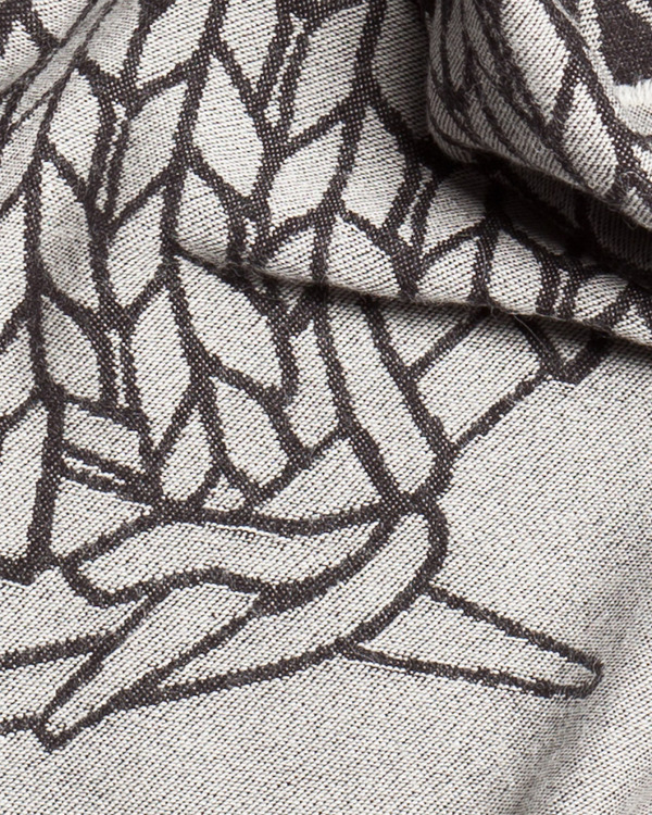 String Theory 'How to Knit' scarf String Theory 'How to Knit' scarf