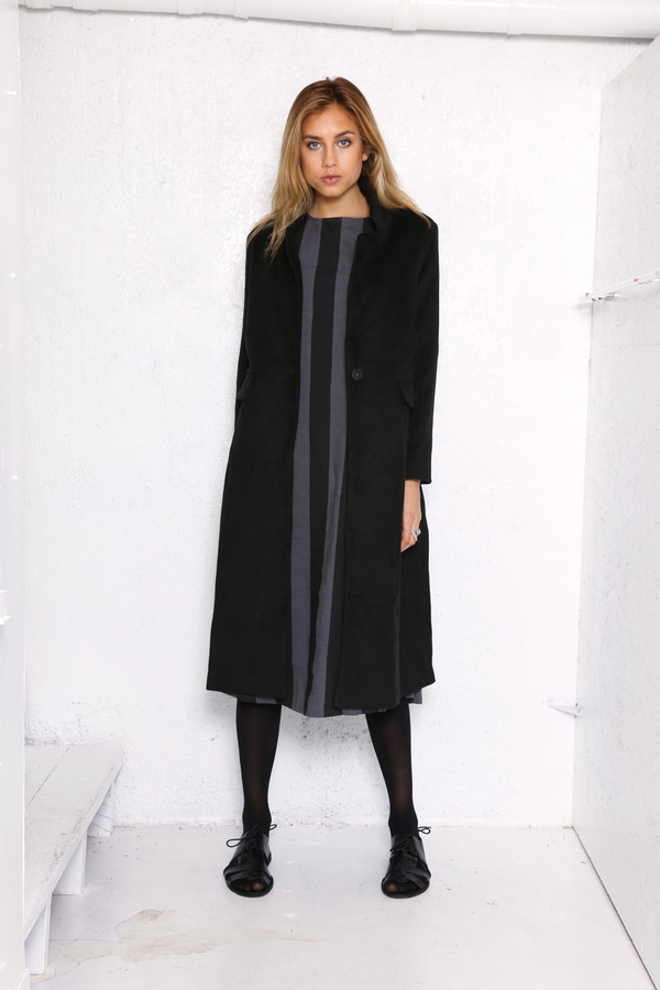 Intentionally Blank LEIF winter car coat in Black Intentionally Blank LEIF winter car coat in Black