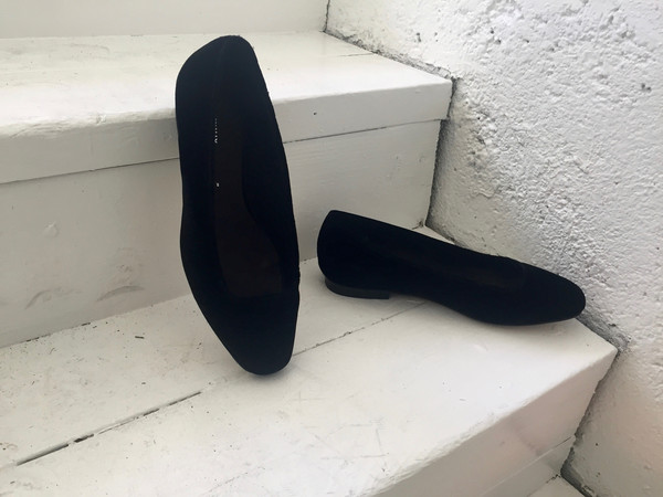 Intentionally Blank ELIZA Black Velvet Intentionally Blank ELIZA Black Velvet