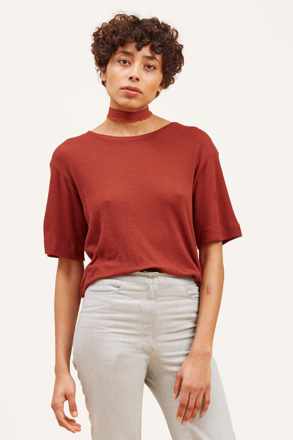 Waltz Fine-Ribbed Wool T-Shirt – Rust Waltz Fine-Ribbed Wool T-Shirt – Rust