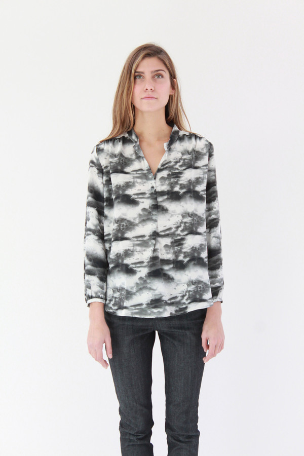Podolls Pullover Blouse Cloud Print Podolls Pullover Blouse Cloud Print
