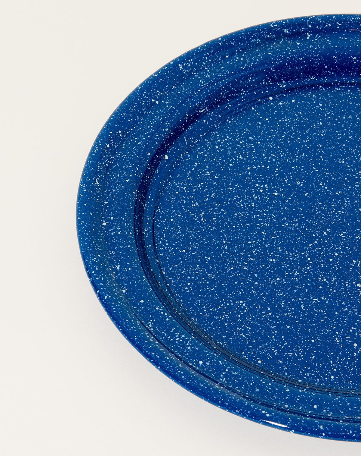 Vintage Set of Four Enamel Plates Blue Garmentory