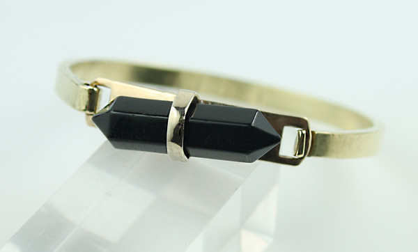 Laurel Patrick Claudi Cuff Laurel Patrick Claudi Cuff