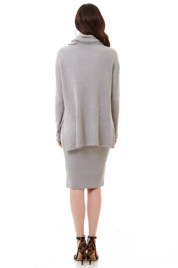 Cupcakes and Cashmere Heather Grey Josh Sweater Cupcakes and Cashmere Heather Grey Josh Sweater
