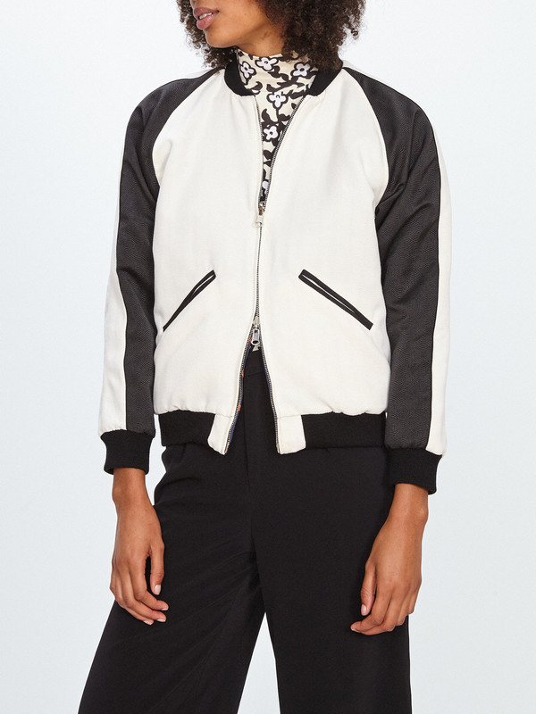 Nikki Chasin CAPTAIN REVERSIBLE BOMBER / OCHRE FLORAL JACQUARD Nikki Chasin CAPTAIN REVERSIBLE BOMBER / OCHRE FLORAL JACQUARD