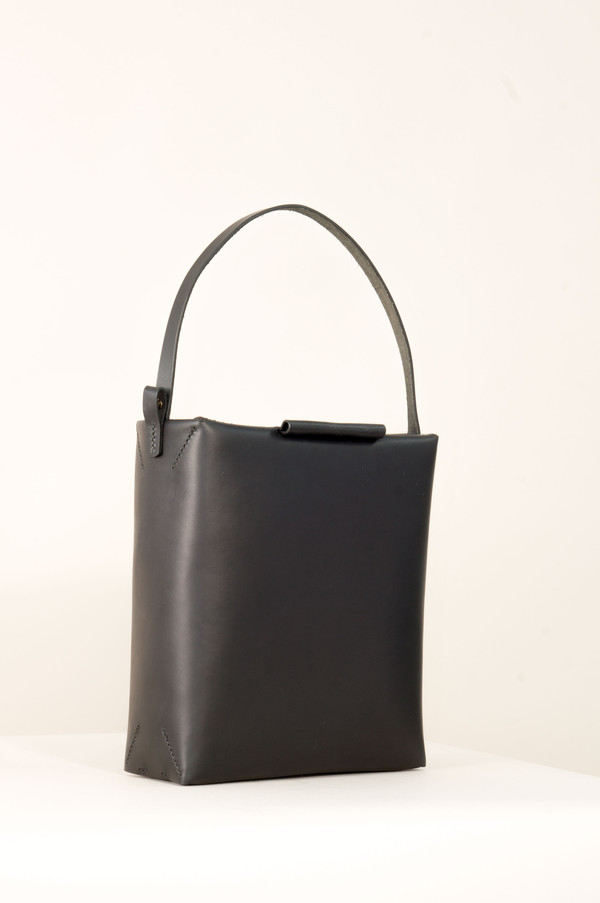 IALA DIEZ 8 - TROSA HANDBAG BLACK IALA DIEZ 8 - TROSA HANDBAG BLACK