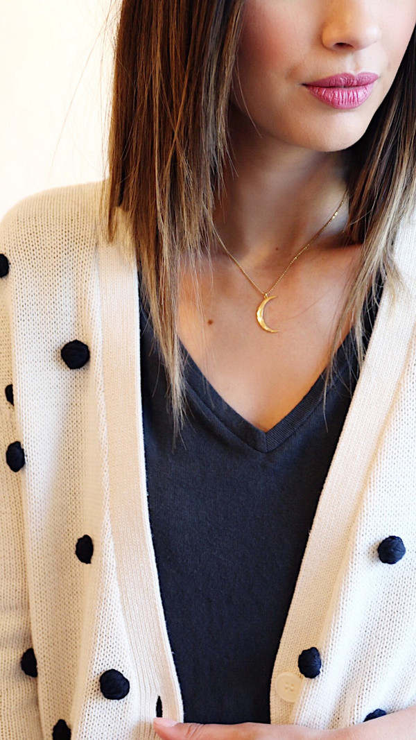 Ariel Gordon Crescent Moon Pendant Necklace Ariel Gordon Crescent Moon Pendant Necklace