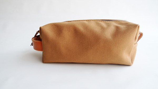 Joshu + Vela Dopp Kit - Tan Joshu + Vela Dopp Kit - Tan