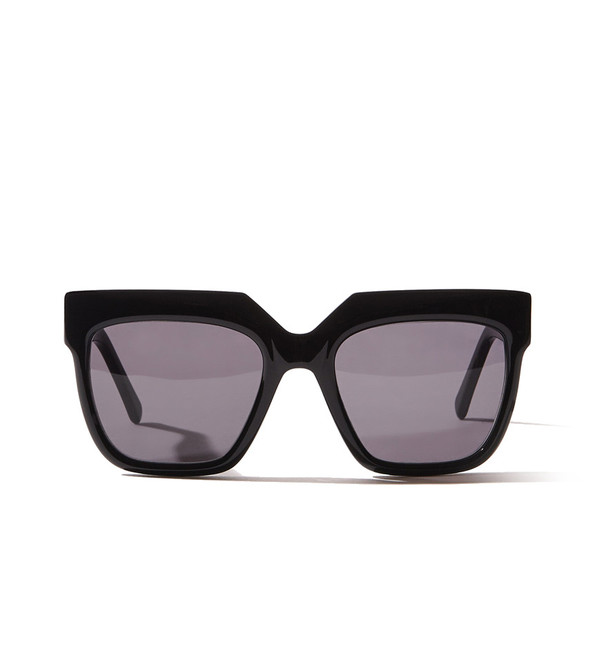 ZANZAN Vesuvio Sunglasses in Black ZANZAN Vesuvio Sunglasses in Black