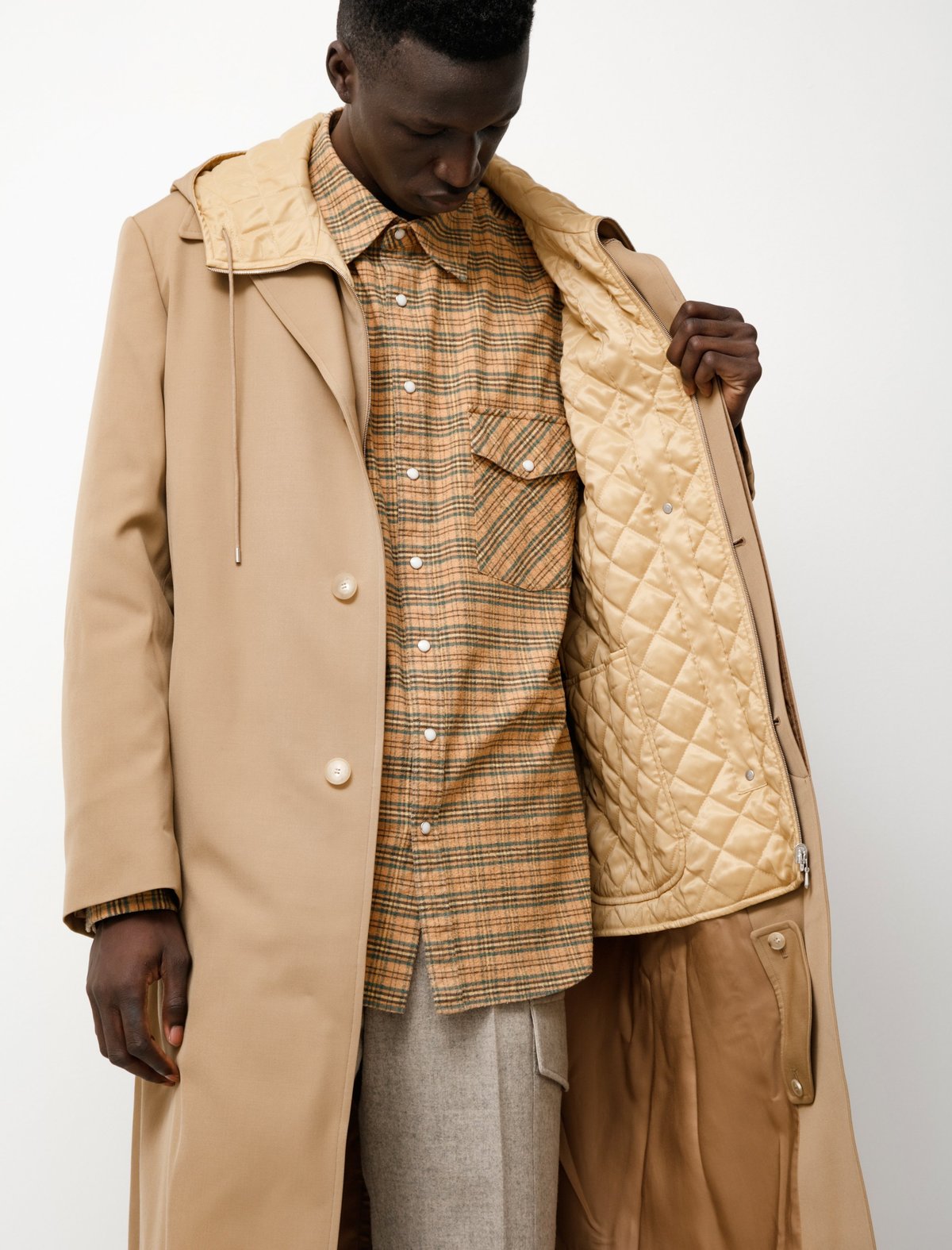 Auralee Light Wool Max Gabardine Liner Coat - Beige | Garmentory の正規品は正規取扱店で auralee light wool max gabardine skirt ロングスカート