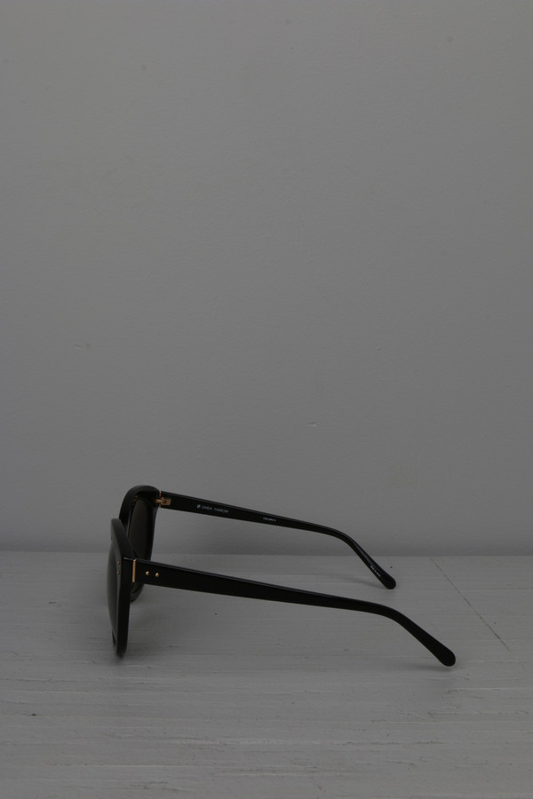 Linda Farrow Round Cat Eye Black Linda Farrow Round Cat Eye Black