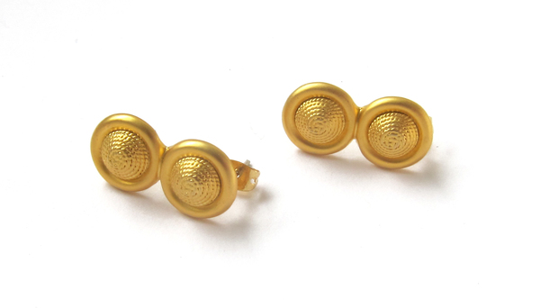 Gold round drop earrings Gold round drop earrings
