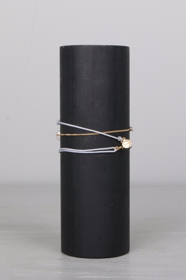 Dafne Wrap Pearl Bracelet Grey Dafne Wrap Pearl Bracelet Grey