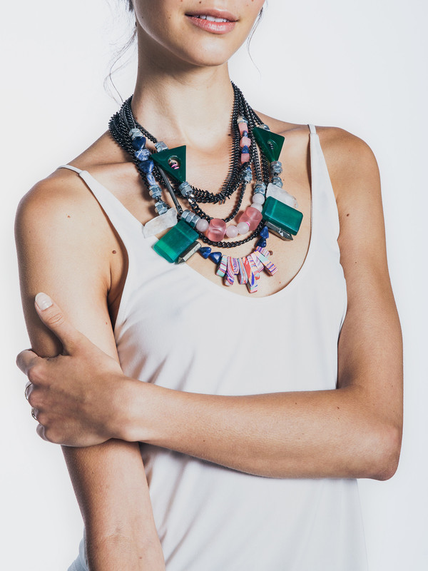 LESS WEIDLIN NECKLACE LESS WEIDLIN NECKLACE