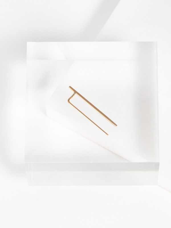 Kristen Elspeth Bar Ear Pin Gold Kristen Elspeth Bar Ear Pin Gold