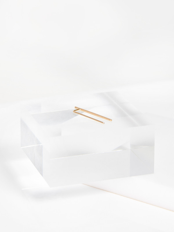 Kristen Elspeth Bar Ear Pin Gold Kristen Elspeth Bar Ear Pin Gold
