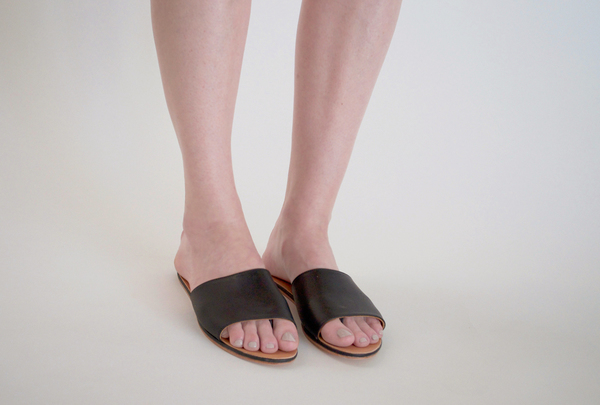 The Palatines "caelum" slide sandal | black The Palatines "caelum" slide sandal | black