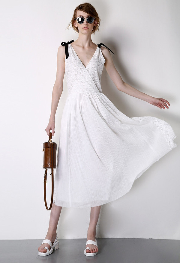 Few Moda Greek Goddess V-Neck Midi Dress Few Moda Greek Goddess V-Neck Midi Dress